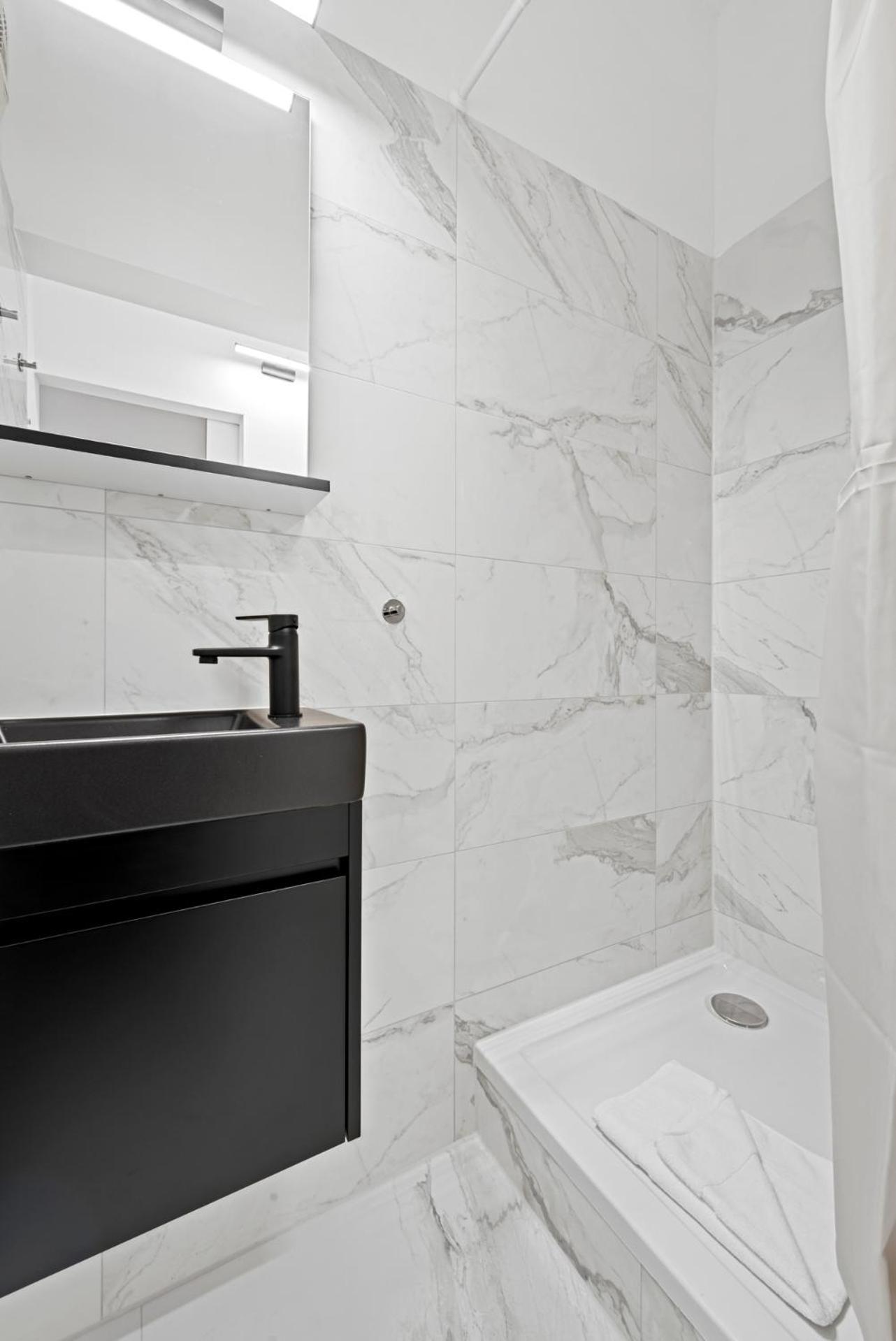 Cozy City Apartment - 15 Min To City-Centre - Contactless 24H Check-In Vienne Extérieur photo