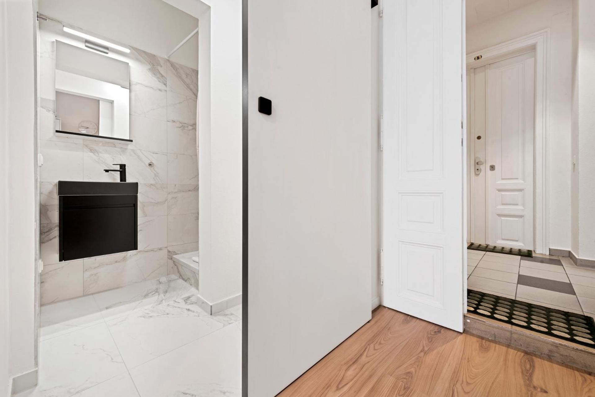 Cozy City Apartment - 15 Min To City-Centre - Contactless 24H Check-In Vienne Extérieur photo