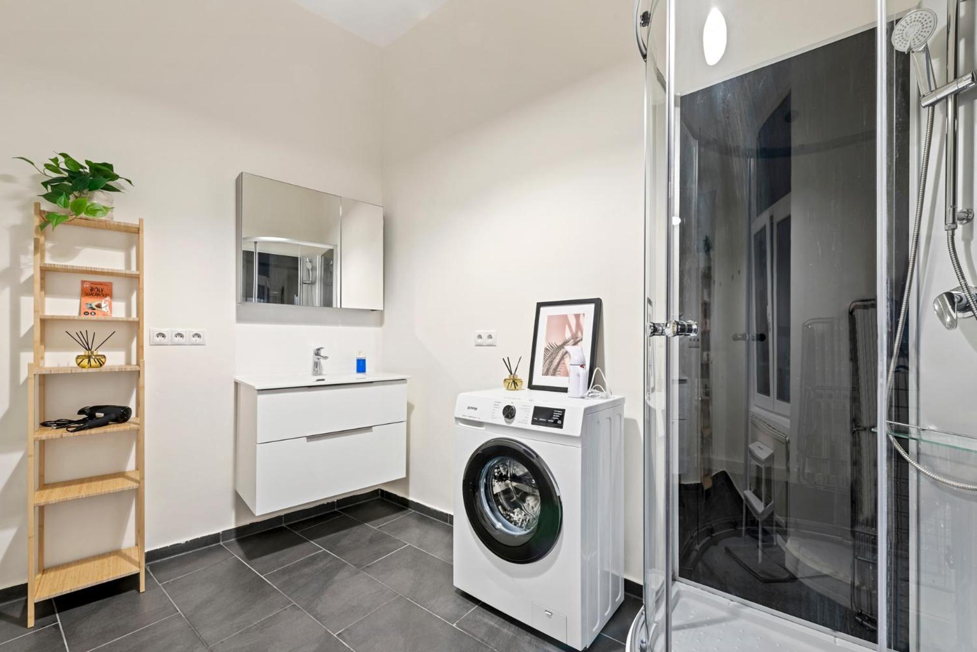 Cozy City Apartment - 15 Min To City-Centre - Contactless 24H Check-In Vienne Extérieur photo